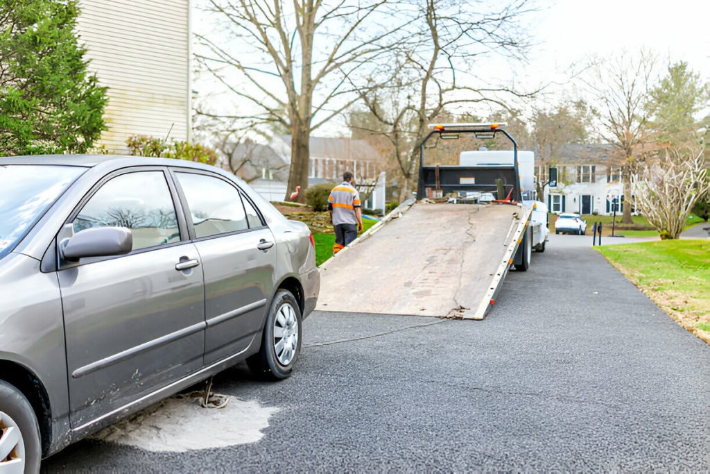 Flatbed tow truck ready loading